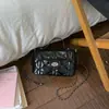 2026 Verão Novo Estilo Pequeno Perfume Bolsa Acolchoada com Corrente Elegante Bolsa de Ombro Único Bolsa Transversal Moda Simples Bolsa Quadrada Pequena