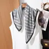 Bufanda Cuadrada de Espiga Simple y Elegante de 65 cm para Mujer, Bufanda de Seda de Lujo Ligero de Gama Alta, Bufanda Multifuncional para Viajes, Chal y Bufanda