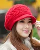 Chapéu feminino outono e inverno versão coreana de pelo de coelho chapéu de lã brilhante feminino inverno proteção de ouvido quente chapéu de pelo de coelho bico de pato atacado