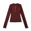 Bt956-25 Invierno Nuevo Estilo Minimalista Americano Diseño Delgado Un Botón Bolsillo Pequeño Ajuste Ceñido Top Camiseta