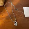 Collar Minimalista Estilo Coreano Estrella de Mar Corazón Letra Cadena para Clavícula de Lujo Ligero Nicho Sensación de Alta Gama Collar de Moda Estudiante para Mujeres