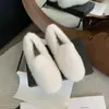 Zapatos gruesos, que aumentan la altura, peludos para mujer, estilo coreano 2026, nuevo retro, forrados de felpa, punta redonda, de algodón para uso exterior en invierno