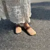 B30-16 Estilo Novo de Primavera Camurça de Couro Sapatos Rasos Casuais com Bico Quadrado Sapatos de Vovó para Uso Diário