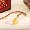 Plata de Ley S925 Tienda de Oro Mismo Estilo Collar Buda Maitreya Colgante Pequeño de Buda de Oro para Niña Cuerda Tejida Buda Sonriente Nuevo Estilo Chino