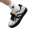 Zapatos de Lona con Estrella de Suela Gruesa 2026 Primavera/Otoño Nuevo Estilo Dulce y Fresco Aumentan la Altura Casual Zapatos de Tabla Versátiles con Faldas Zapatos Blancos