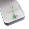 Venta al por mayor de fábrica Popular Colgante de Esmeralda Natural Plata S925 Incrustado Piedra Principal 7*7 Joyería de Lujo Venta Directa de Fábrica
