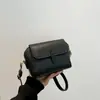 Bolsa Nueva de Mujer Otoño 2026 Bolso Cuadrado Suave de Moda Versátil de Gama Alta de Nicho Bolso de Hombro Cruzado