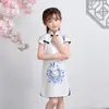 Suministro spot cheongsam azul y blanco Danza del Espíritu para niños suministro nuevo cheongsam azul y blanco Danza del Espíritu para niñas una generación de cabello