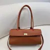 2026 Nuevo Modelo Piel de Vaca de Primera Capa Bolso Pequeño Acolchado Estilo Chanel Baguette para Axila Gran Capacidad de Moda Bolso Tote de Hombro para Viajes