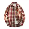 Camisa xadrez retrô estilo americano, masculina de manga comprida, modelagem solta, adequada para primavera e outono, estilo trendy para casais, visual de alta qualidade, tamanhos grandes, pode ser usada como camada interna ou externa