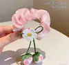 Dulce lazo de fresa de tela con scrunchie de tul brillante, exquisito y lindo colgante de fresa tridimensional para el pelo
