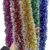 Nuevas cintas navideñas coloridas de tejido denso con borde de cuadros, cintas de oropel y guirnaldas para decoraciones de fiestas navideñas