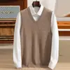Camiseta básica cálida sin mangas, casual y sencilla, nuevo jersey de cachemira para hombre de otoño e invierno, top de cuello en V, suéter de punto