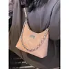 Bolsa pequena acolchoada com corrente versátil para primavera-verão, modelo novo 2026, bolsa de ombro estilo bolinho, bolsa transversal estilosa e elegante