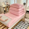 Juego de ropa de cama de cuatro piezas estilo Ins con rayas simples y gasa abullonada para dormitorios estudiantiles, incluye sábana bajera, funda de edredón y sábana de cama, disponible al por mayor