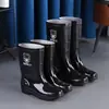 Botas de Chuva Masculinas Espessadas para Proteção do Trabalho Botas de Chuva de Cano Alto e Curto Impermeáveis Antiderrapantes Forro Espesso de Lã Resistente a Ácidos e Alcalis Calçados Aquáticos Botas de Borracha para Cozinha