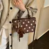 Bolsa de balde da moda com estampa de bolinhas para o dia a dia, nova, tendência em camurça 2026, bolsa de ombro e transversal feminina, versão coreana super popular