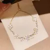 Pulseira Flor de Madrepérola com Zircônia Estilo Francês de Luxo Leve com Design Único, Exquisita e Versátil, Joia de Alto Padrão
