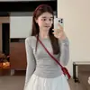 Top básico liso de gola redonda pequena para mulheres, roupa íntima, novo estilo outono e inverno, ombro normal, caimento justo, valoriza a silhueta, versátil, blusa de manga comprida, moderno