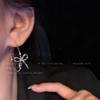 Pendientes de metal con lazo de estilo frío para mujer, 2025, nuevos, exagerados y únicos, de Internet, rojos, ideales para caras cuadradas.
