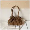 Bolsas Retrô de Alto Valor para Mulheres 2026 Nova Bolsa Tote de Ombro Único de Grande Capacidade para o Dia a Dia Sensação Relaxada Cor Sólida Plissada