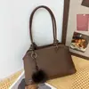 2026 Nueva Moda Retro Bolso de Hombro Único para Debajo del Brazo Bolso de Mano de Nicho Gran Capacidad Bolso de Mujer Bolso Tote de Gama Alta