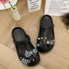 2023 Famoso na Internet Estilo Quente Sapatos de Caverna Femininos Verão Roupas de Fora Antiderrapante Novo Estilo Baotou Sandálias de Solado Grosso Sandálias e Chinelos