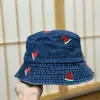 Sombrero de Pescador de Mezclilla Bordado con Sandía Estilo Coreano para Hombres, Ala Ancha para Proteger del Sol, Moderno y Versátil, Sombrero de Pescador Adelgazante para Mujeres, Protección Solar