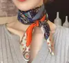 2025 Bolso Estilo Versátil Atado al Cuello 70 Modelos para Mujer Nuevo Pañuelo de Seda Pañuelo Cuadrado Primavera Otoño Estilo Coreano Protección Moda Bufanda para el Cuello Pañuelo Retro