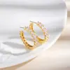 Brincos em Forma de C com Fileira Deslumbrante de Diamantes de Novo Estilo, Brincos Argola Geométricos Simples de Zircônia, Brincos Modernos para o Dia a Dia