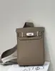 Nova Bolsa de Peito Kelly 2025 Couro Genuíno Togo Primeira Camada Couro Bovino Casual Bolsa de Ombro Transversal Bolsa de Cintura Kelly Bolsa de Peito para Mulheres
