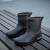 Botas de lluvia de moda transfronteriza para hombre, botas de lluvia de tubo medio, zapatos de agua antideslizantes, zapatos de goma de terciopelo para parejas, zapatos de trabajo de pesca para lavado de autos en la cocina