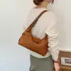 Mochila Feminina Minimalista de Design de Nicho Coreano 2026 Nova Grande Capacidade Versátil para o Dia a Dia Chique de Alta Qualidade na Moda