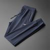 Pantalones casuales de hombre verano seda de hielo pantalones de aire acondicionado pantalones transpirables para hombre pantalones sueltos con cordón en el tobillo hombres 21315
