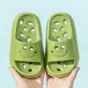 Chinelos de Banho Verão Prontos para Uso Pai-Filho Vazamento Vazado Antiderrapante Secagem Rápida Interno Doméstico para Meninos e Meninas