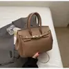 Bolso de Mano de Textura de Alta Gama para Viajes Diarios para Mujer 2025 Nuevo Popular Versátil Bolso Cruzado Simple de Nicho de Moda Bolso de Hombro