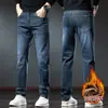 Jeans de Estilo Nuevo con Forro de Polar para Hombre 2026, Pantalones Largos Casuales Gruesos y Cálidos de Corte Recto Delgado para Otoño e Invierno para Jóvenes