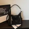 Bolso de mano de gran capacidad retro coreano para mujer, moda, estilo nuevo, moda otoño invierno, bolso de hombro único, bandolera, casual, para debajo del brazo