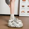 Zapatillas casuales con plataforma y velcro para aumentar la altura para mujer, nuevas de primavera 2026, mocasines versátiles de estilo vintage, feos pero lindos, con puntera ancha