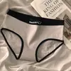 Calcinhas Femininas Simples em Preto, Branco e Cinza de Algodão Puro, Cintura Média, com Letras Estampadas na Virilha de Algodão, Calcinhas Triângulo Respiráveis e Confortáveis para Mulheres