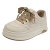 Sapatos brancos de sola grossa Explosions Joker para mulheres, calçados populares de primavera Super Fire Board 2025, novos calçados esportivos casuais Bread