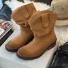 Botas femininas estilosas de cano médio em cor fosca desgastada da moda 2026 novo estilo botas de calçar fácil com salto bloco botas estilo cowboy western