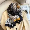 Bufanda de Verano para Mujer con Alfabeto Japonés Estampado Geométrico Anti-Chal Patrón Mate Algodón Lino Bufanda Larga para Mujer