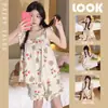 2022 Explosiones Algodón y Lino Pijamas de Mujer Verano Chaleco Shorts Conjunto Niñas ins Celebridad de Internet Muñeca Ropa para Casa Venta al por Mayor