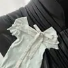 Camiseta de Manga Corta con Diseño Off-Shoulder Ajustada Dopamine Ins Moda Verano 2026 Nuevo Top Ajustado para Mujer