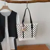 Bolso de Hombro de Lunares para Mujer 2026 Nuevo Estilo Simple y Dulce para Viajar al Trabajo con Textura y Gran Capacidad Bolso Casual