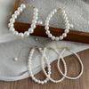 Pulsera de Perlas de Cristal Blanco Australiano de Alto Brillo Chapada en Oro de 14K con Cuentas Simple Moda Versátil Apilable para Mujeres