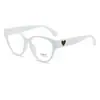 Retro montura negra ojo de gato amor liso belleza artefacto montura de gafas estilo europeo y americano francés chica hot cara cuadrada redonda adelgazante miopía gafas para mujer