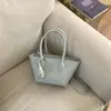 Estilo Primavera 2026 Transfronterizo Bolso de Mujer con Borlas Frescas Estilo Coreano Bolso de Mano Tote Bolso Cruzado de Hombro Único