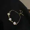 Pulsera con Colgante de Corazón de Circonita Minimalista con Diseño Único, Pulsera Versátil de Moda con un Toque de Lujo Ligero y Sensación de Alta Gama para Mujeres